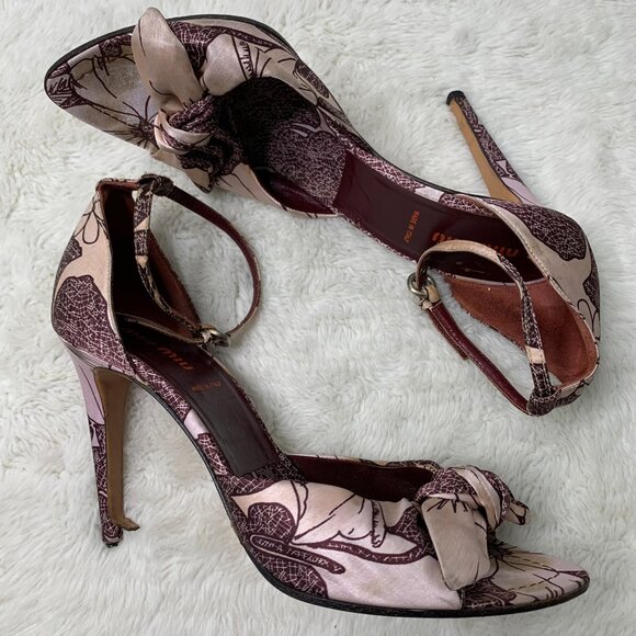Miu Miu Women's Purple Leather Ankle Strap Floral Ribbon Heels Size 39 - Picture 6 of 14